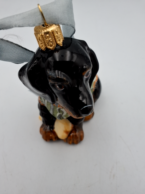 Komozjafamily julepynt, gravhund hvalp